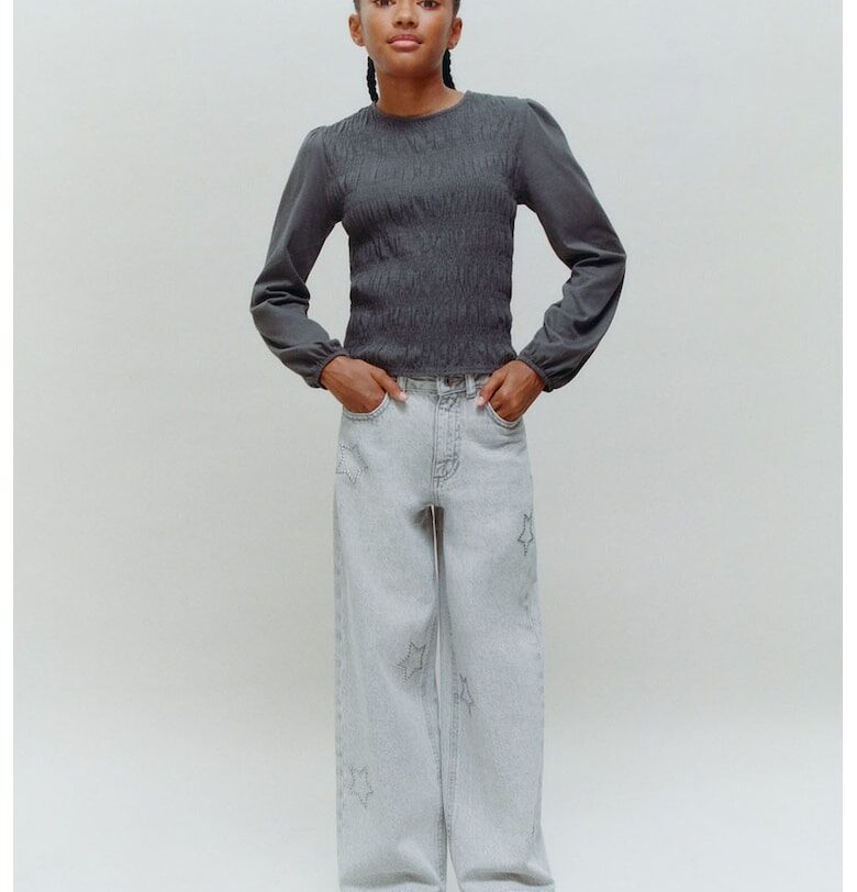 Прави дънки с декоративни апликации Mango