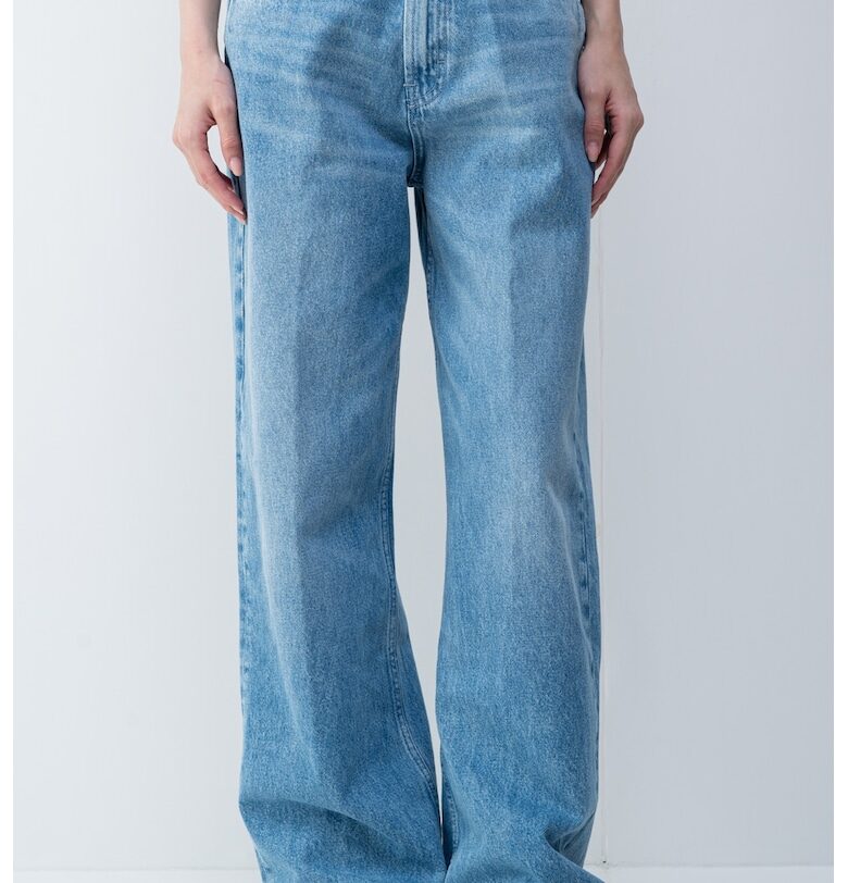 Прави дънки със средна талия HUGO