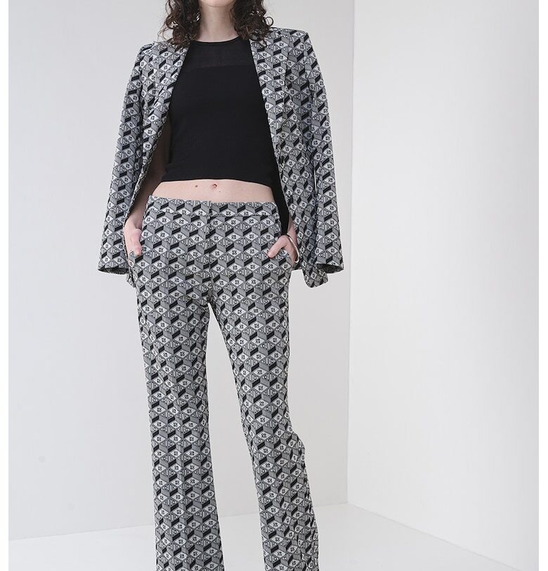 Прозрачна тениска с верижка HUGO