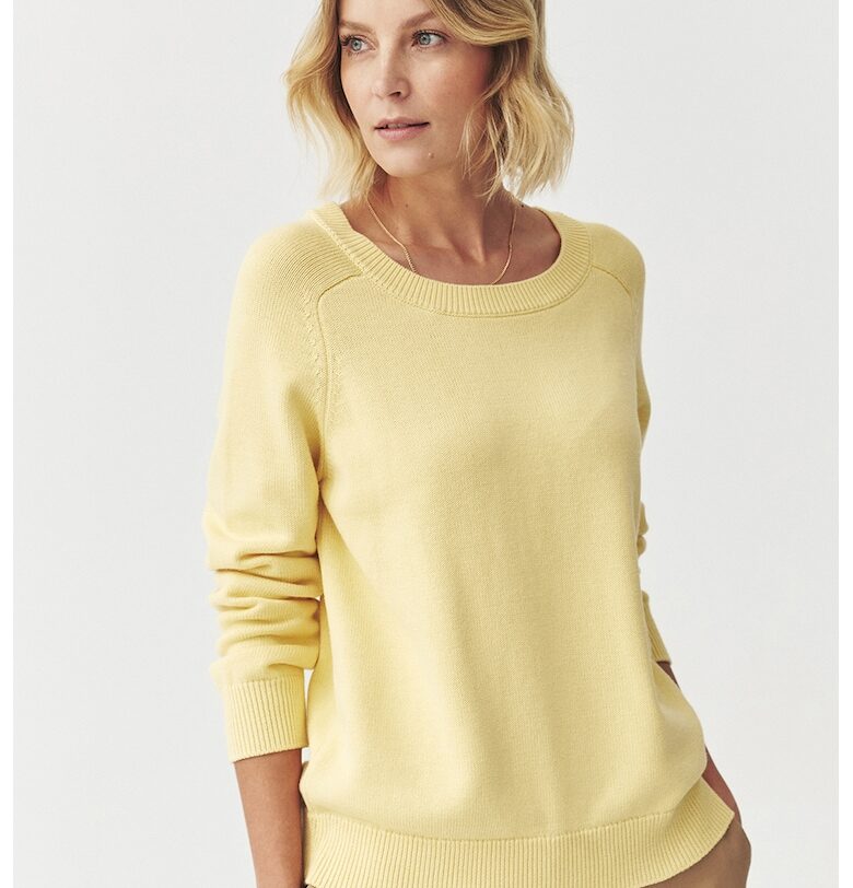 Пуловер с овално деколте Tatuum