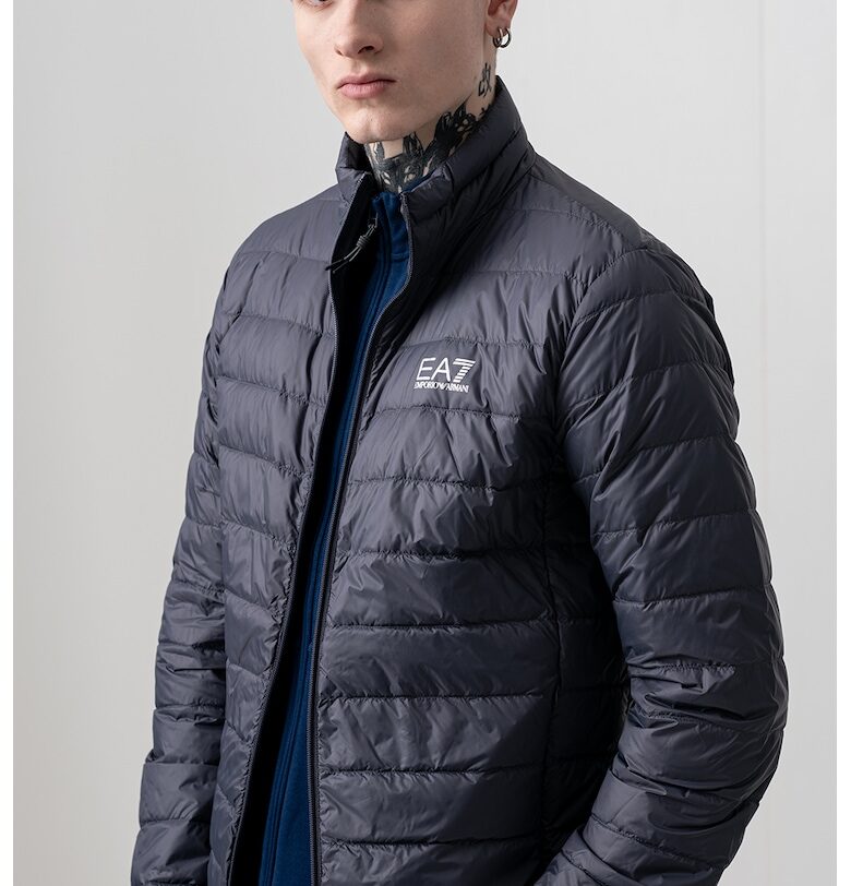 Пухено зимно яке EA7