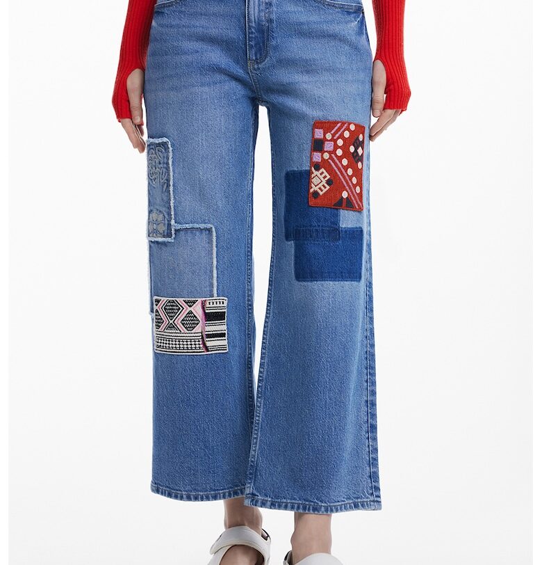 Разкроени дънки с бродерии DESIGUAL