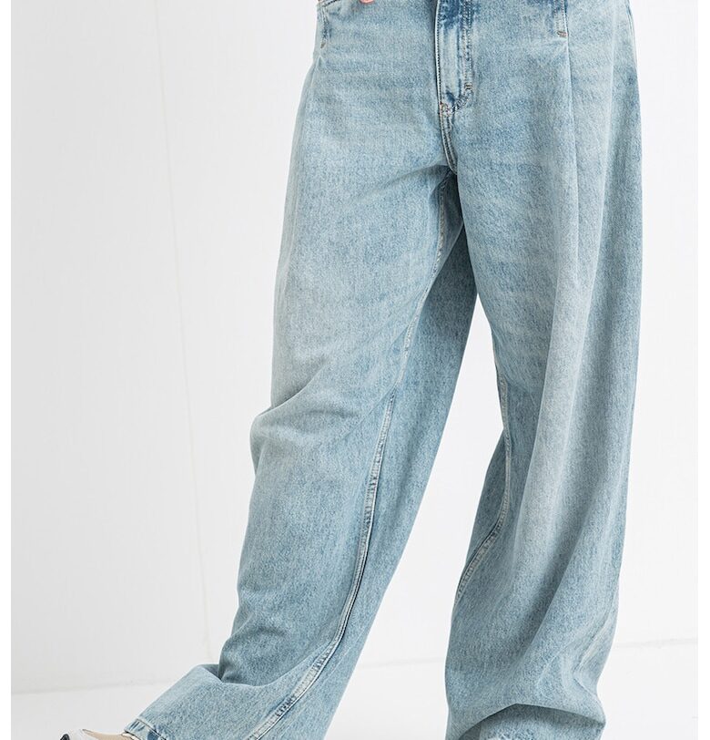 Разкроени дънки със средна талия BOSS