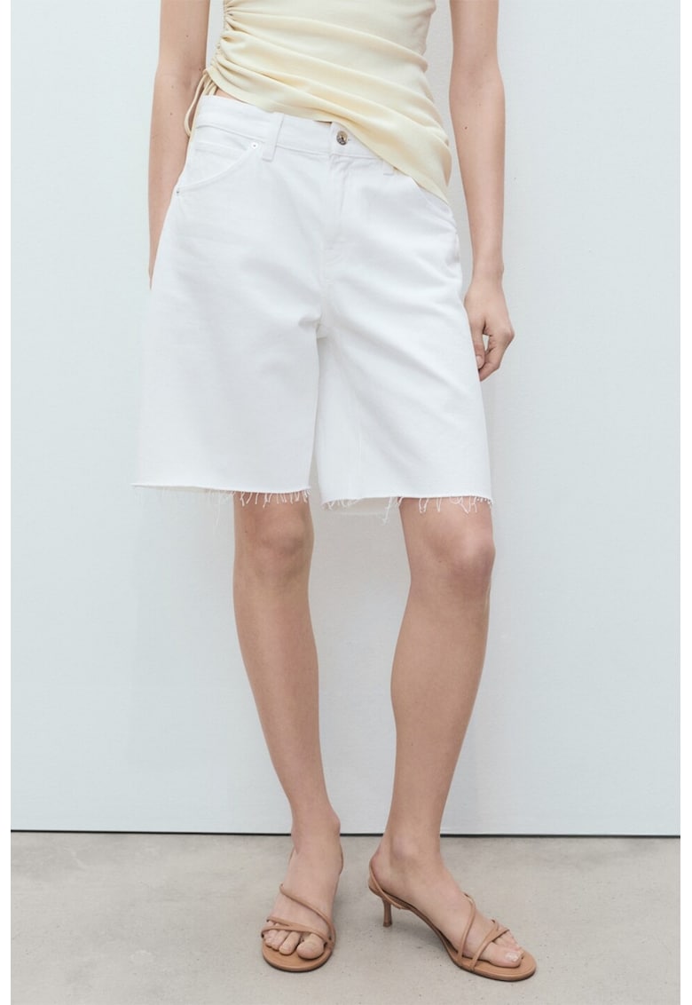 Разкроени дънкови бермуди Mango