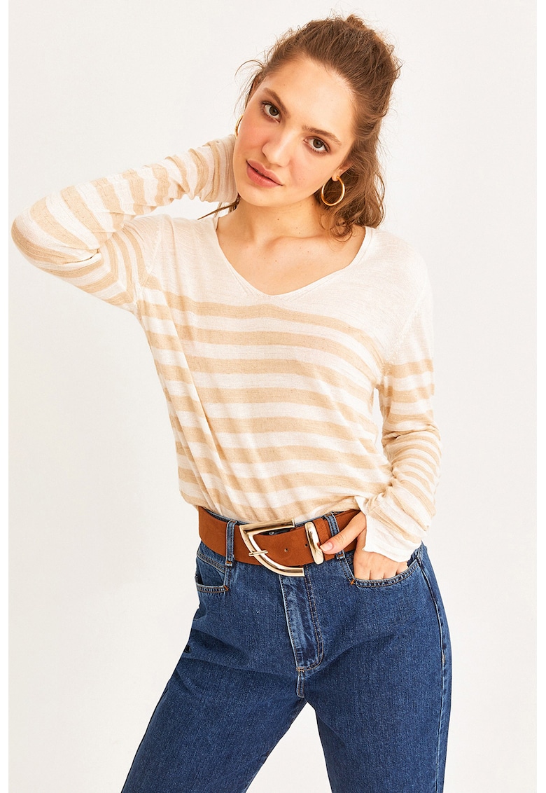 Раиран свободен пуловер OXXO