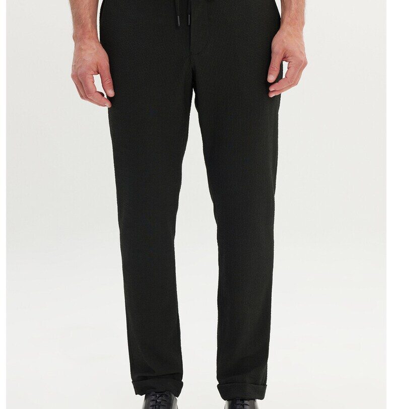 Релефен слим панталон с връзка ACCo