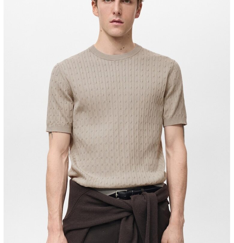 Релефна тениска с овално деколте Mango