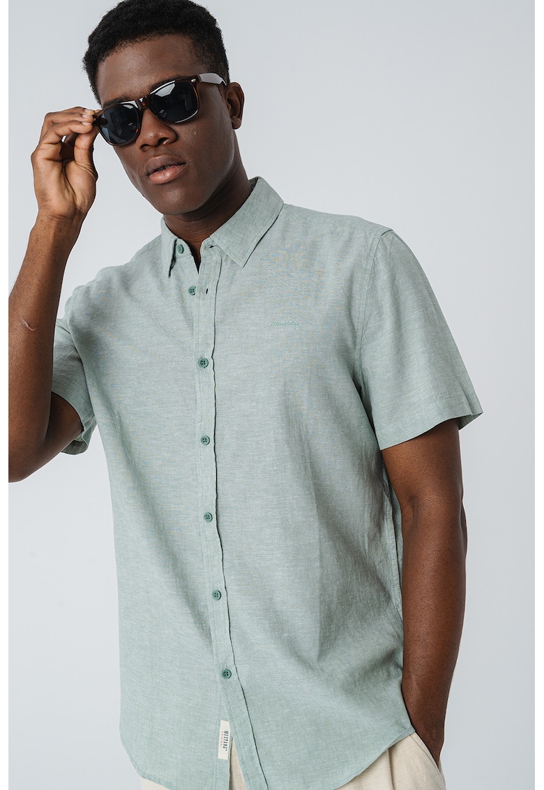 Риза Berkeley с лен Mustang