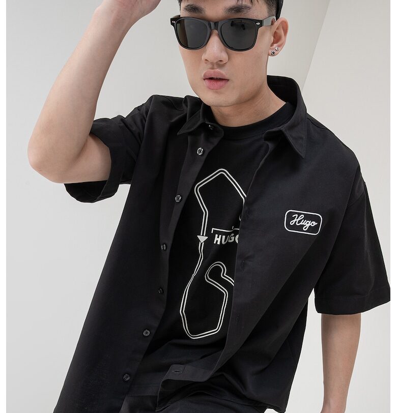 Риза Ebronn с надписи HUGO