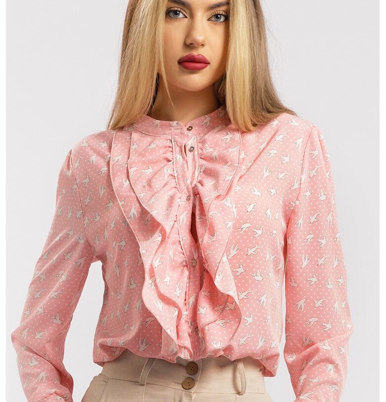 Риза с десен и набирания CAMISSI
