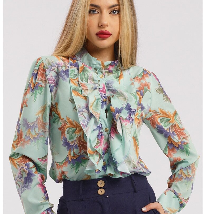 Риза с десен и набирания CAMISSI