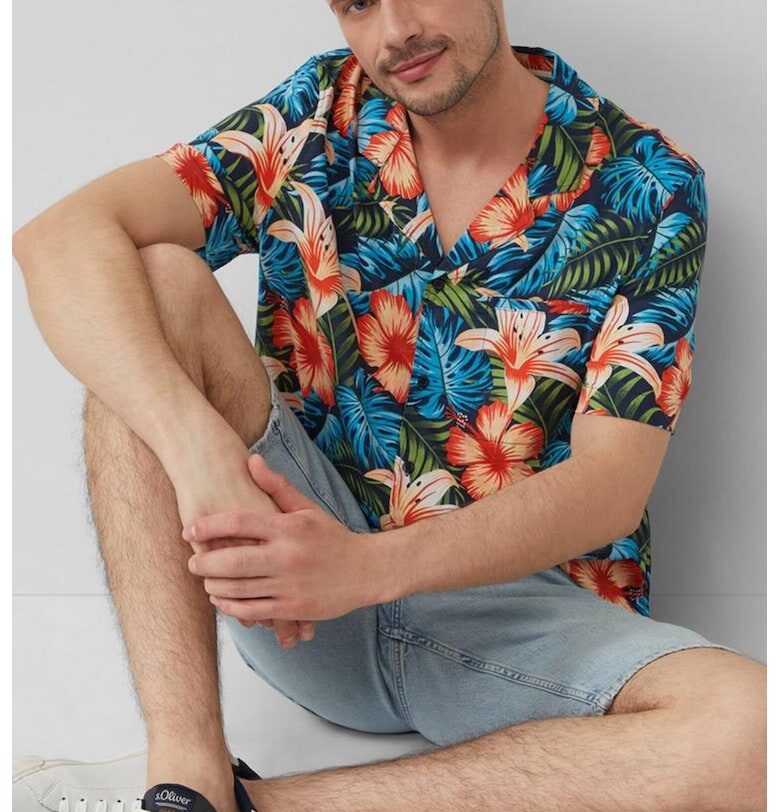 Риза с къси ръкави и тропически десен sOliver