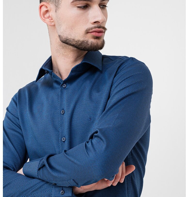 Риза с остра яка CALVIN KLEIN