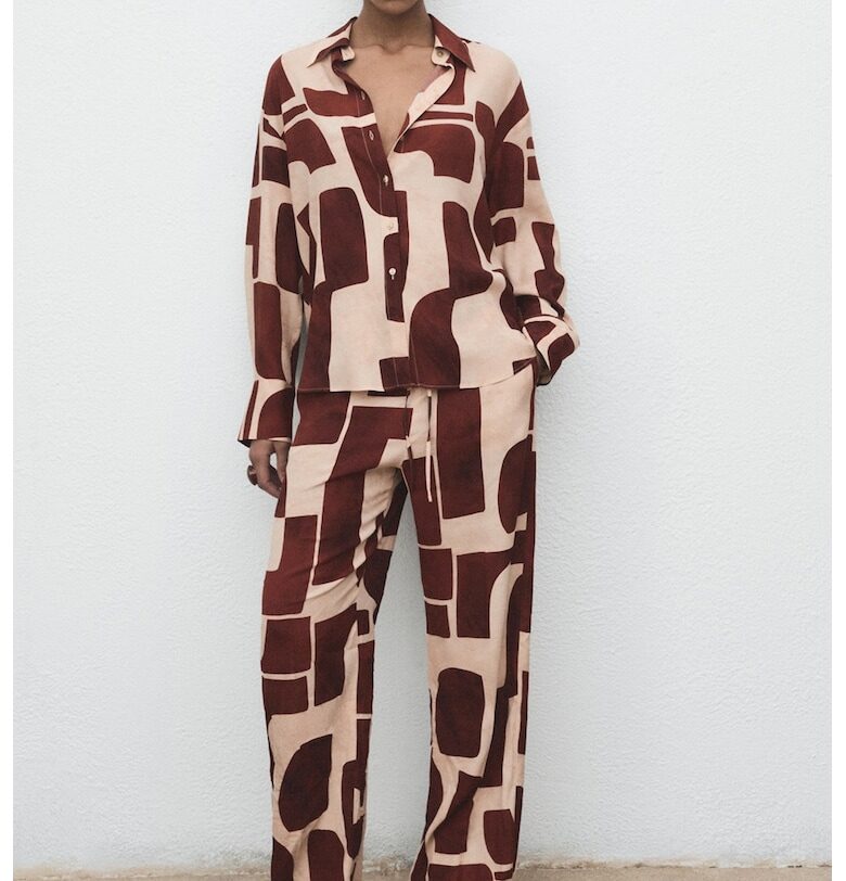 Риза с принт и дълги ръкави Mango