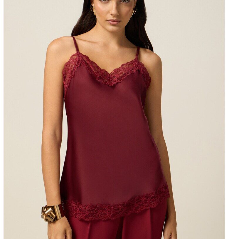 Сатиниран топ с дантела Oltre