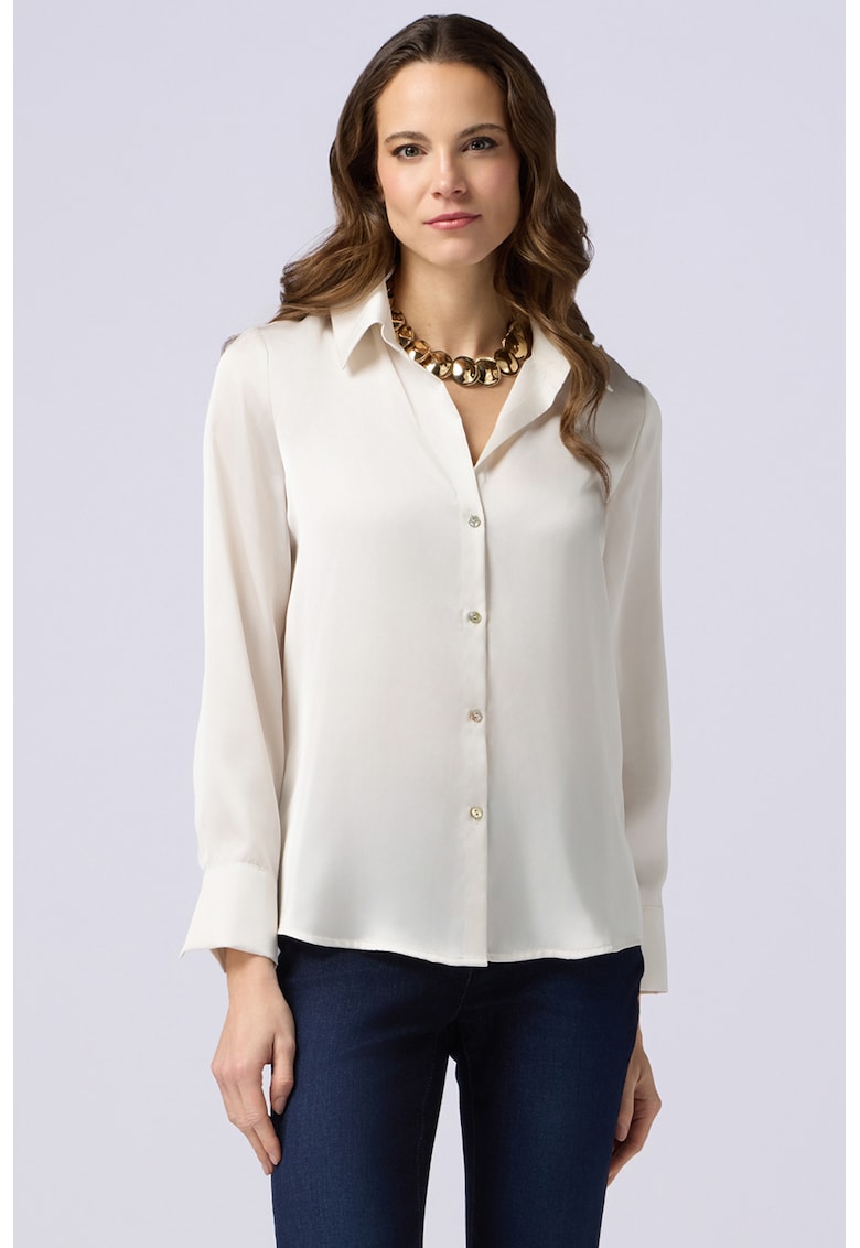 Сатинирана риза с остра яка Oltre