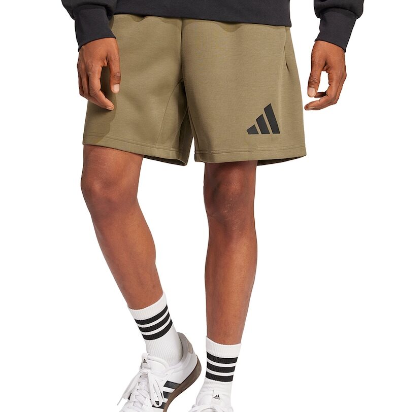 Свободни шорти с връзка adidas Sportswear
