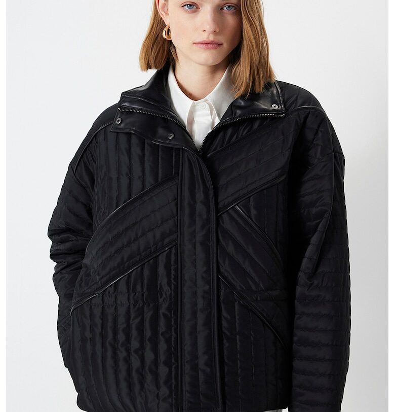 Свободно капитонирано яке Ipekyol