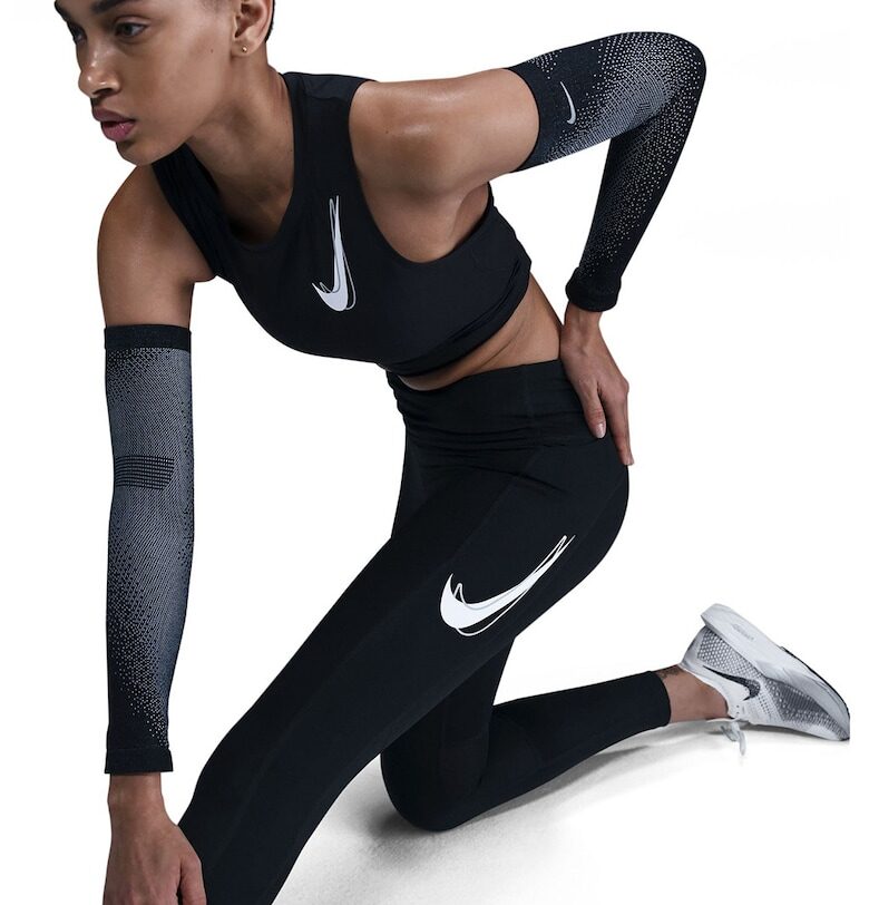 Скъсен клин за бягане с джоб за телефон Nike