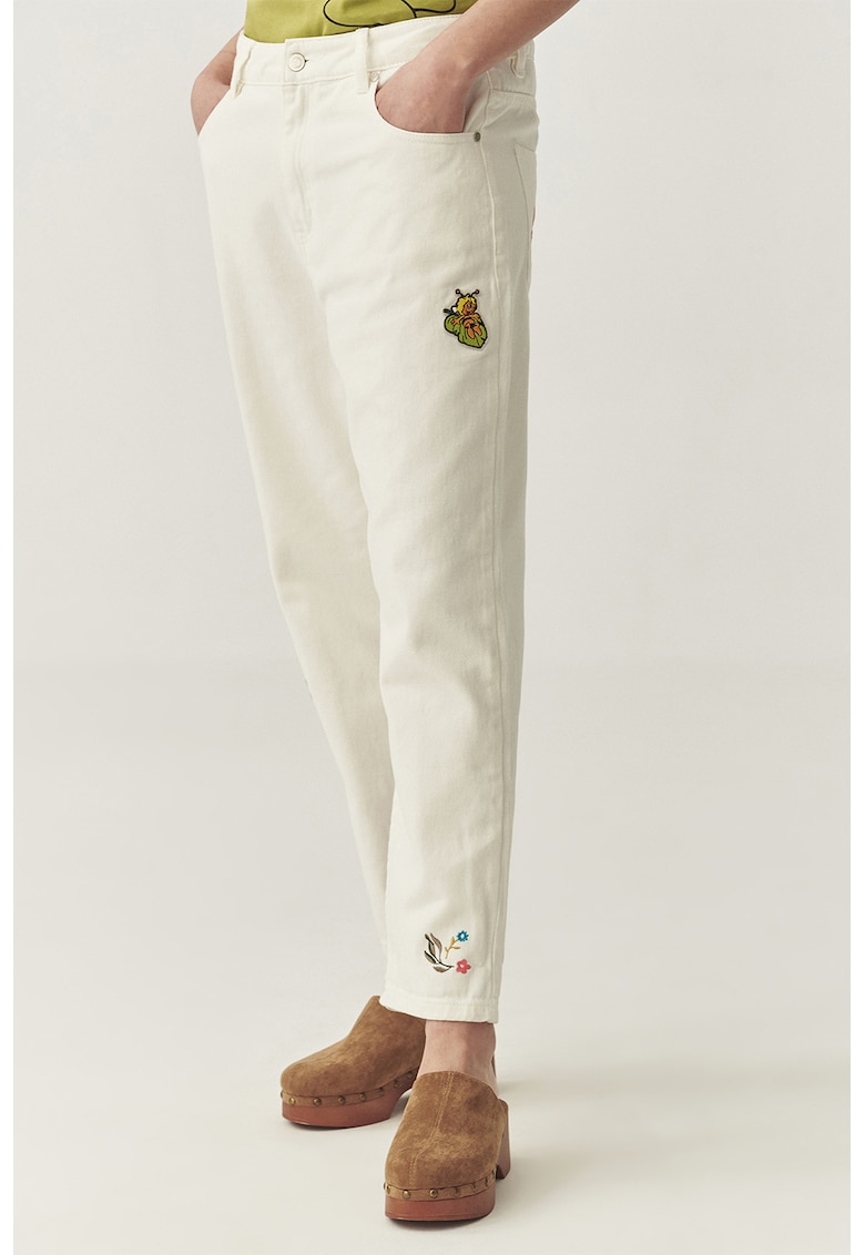 Скъсени дънки с бродерии Tatuum