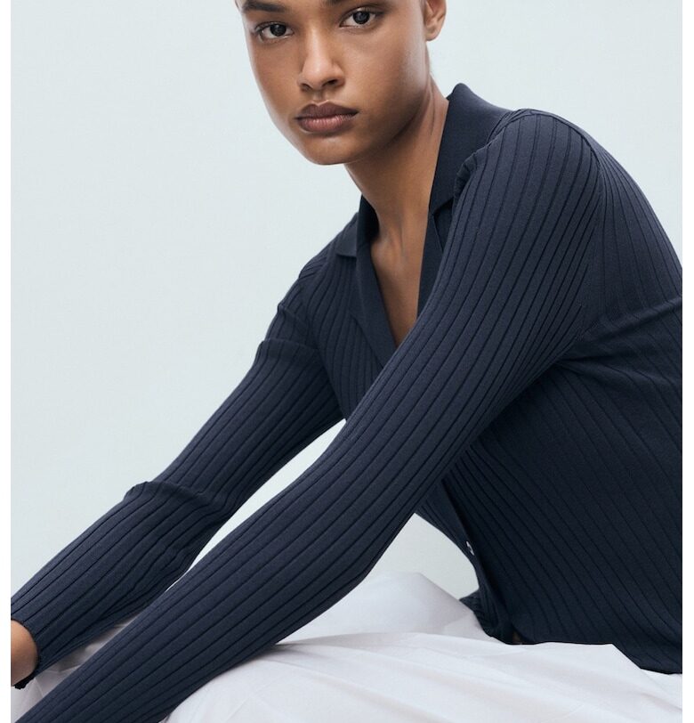 Слим блуза с копчета Mango