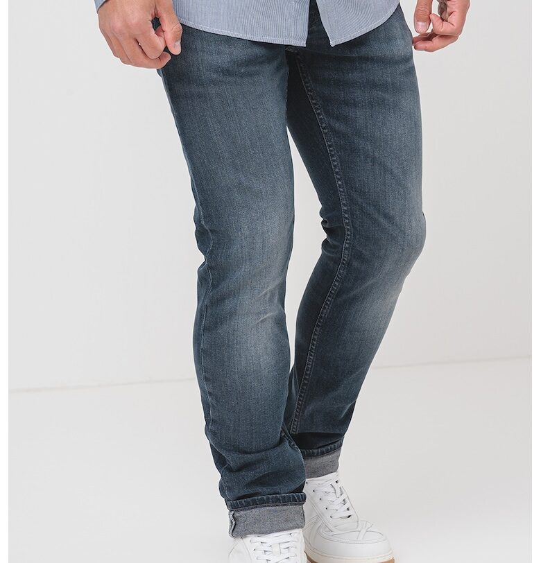 Слим дънки със средна талия HUGO