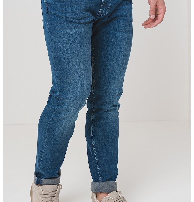 Слим дънки със средна талия Mustang