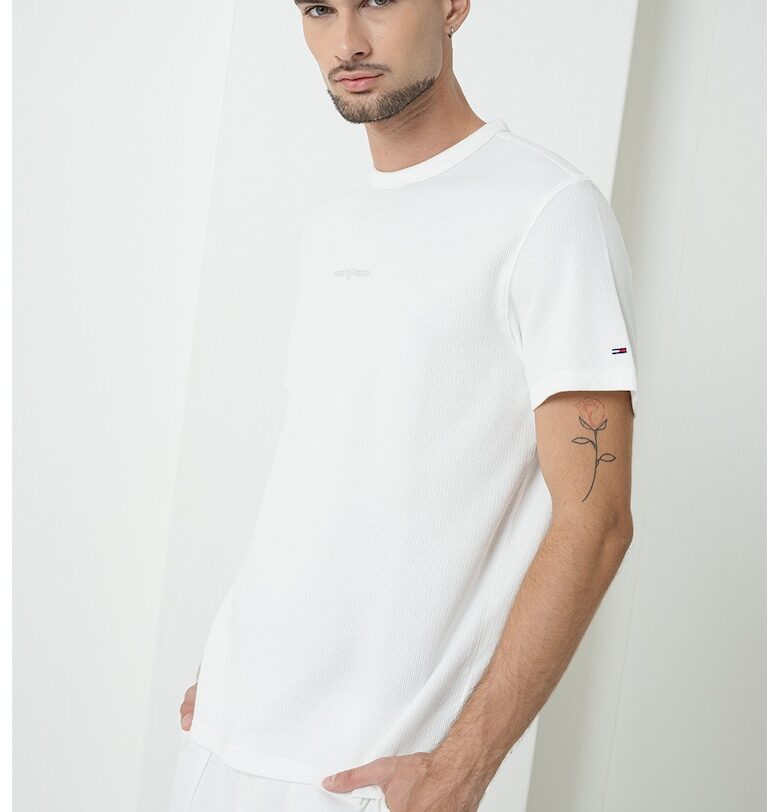 Слим памучна тениска Tommy Jeans