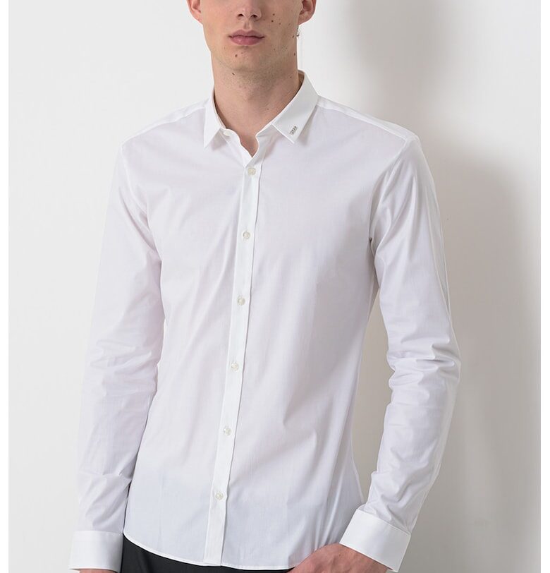 Слим риза Ero с остра яка HUGO