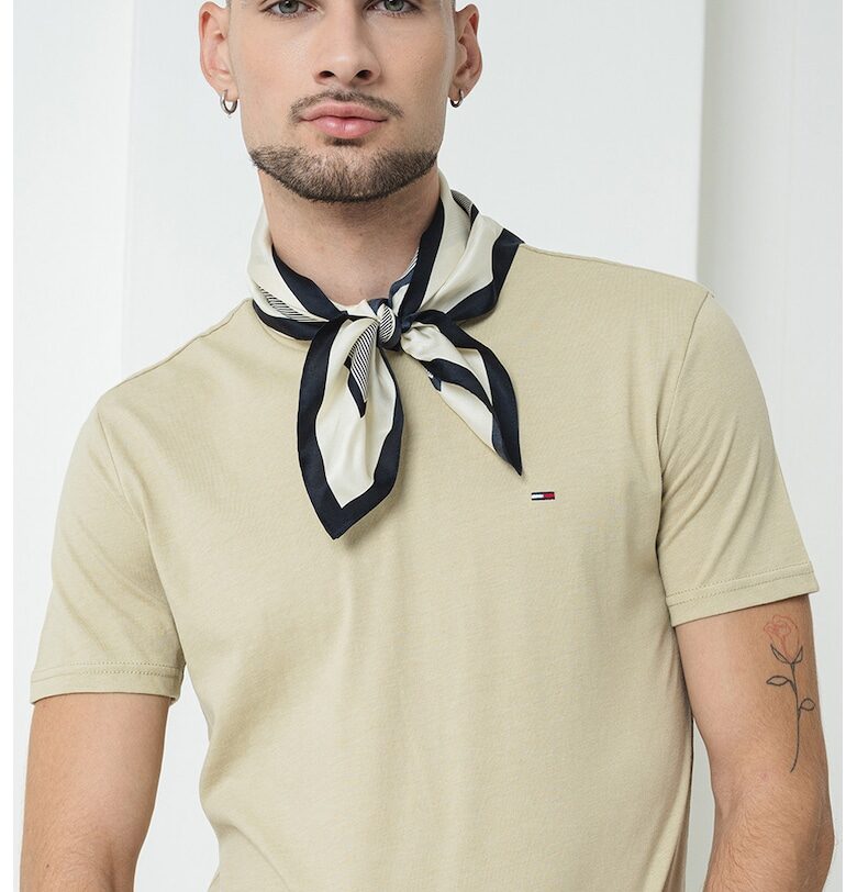 Слим тениска Tommy Jeans
