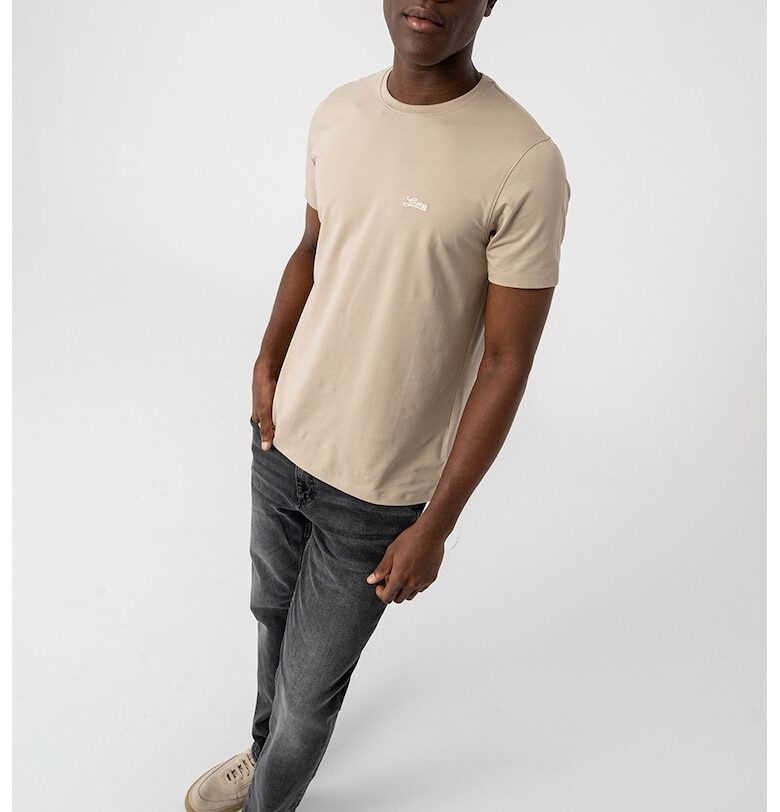 Слим тениска с овално деколте GUESS