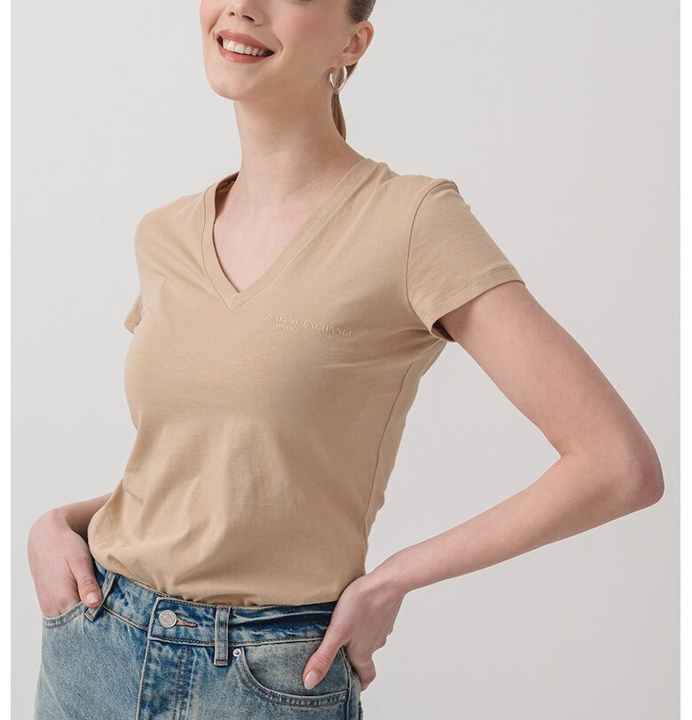 Слим тениска с шпиц ARMANI EXCHANGE