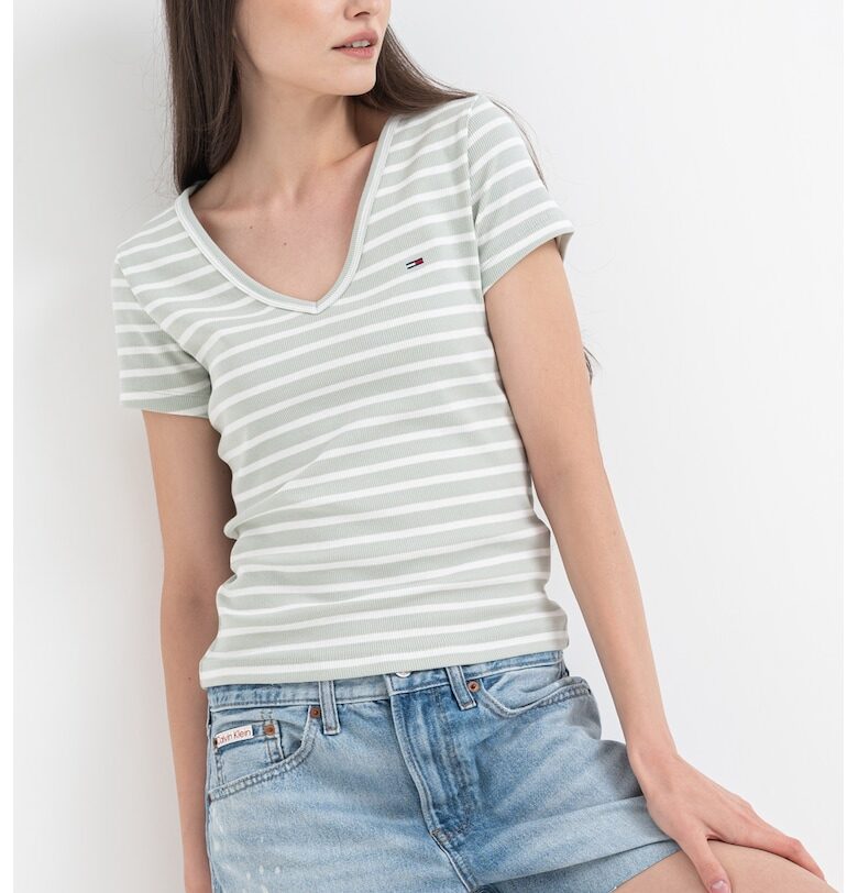 Слим тениска с шпиц Tommy Jeans
