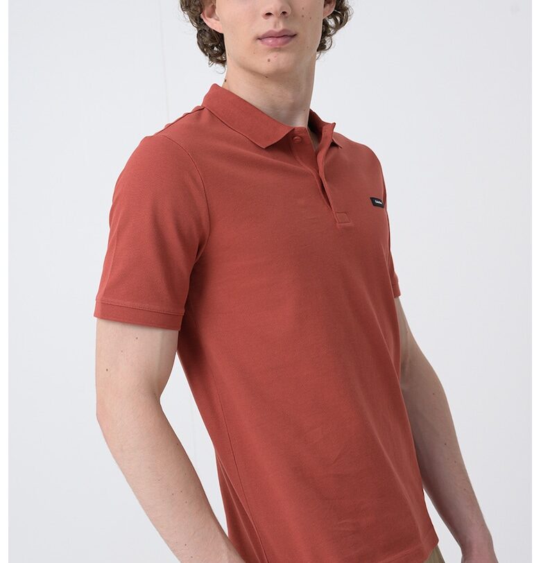 Слим тениска с яка CALVIN KLEIN