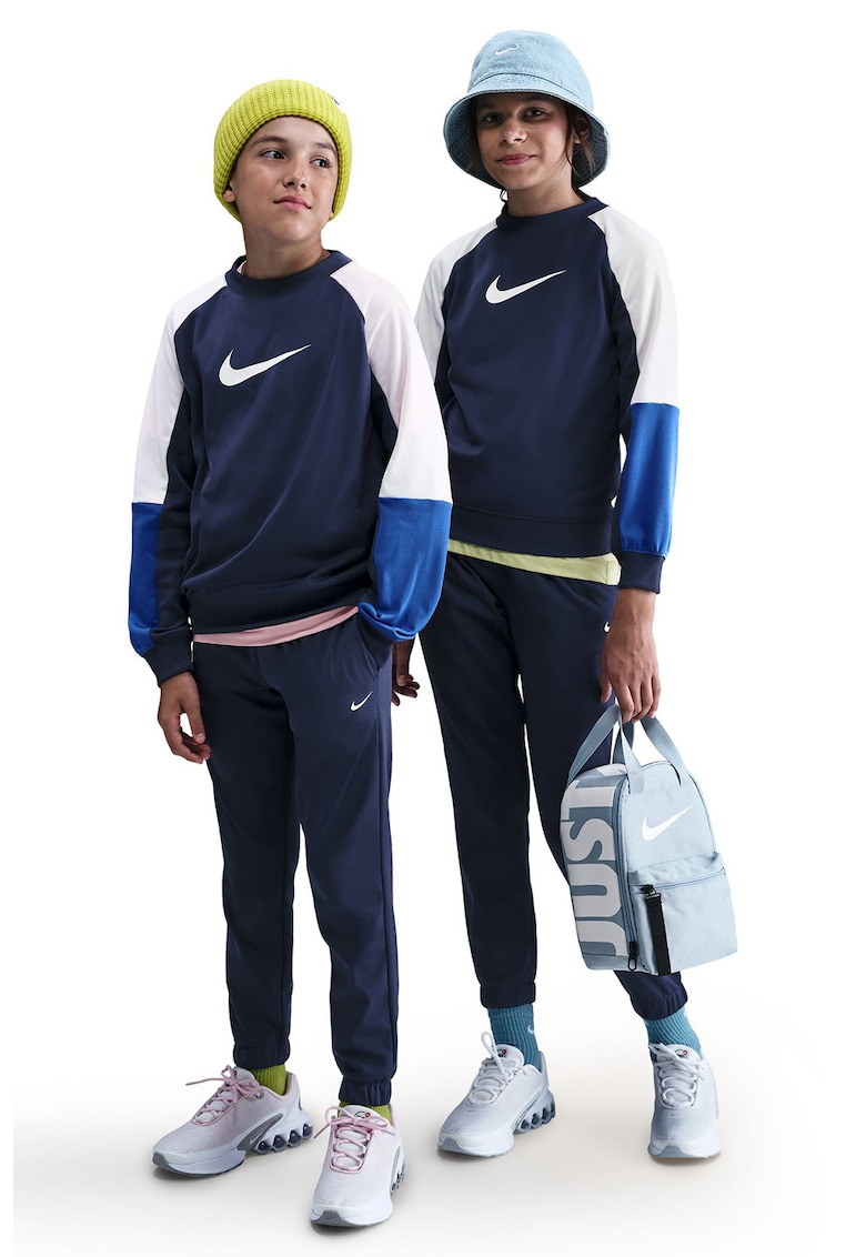 Спортен екип с лого Nike