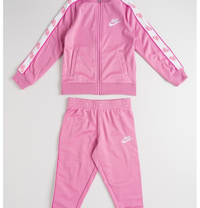 Спортен екип с лого и цип Nike