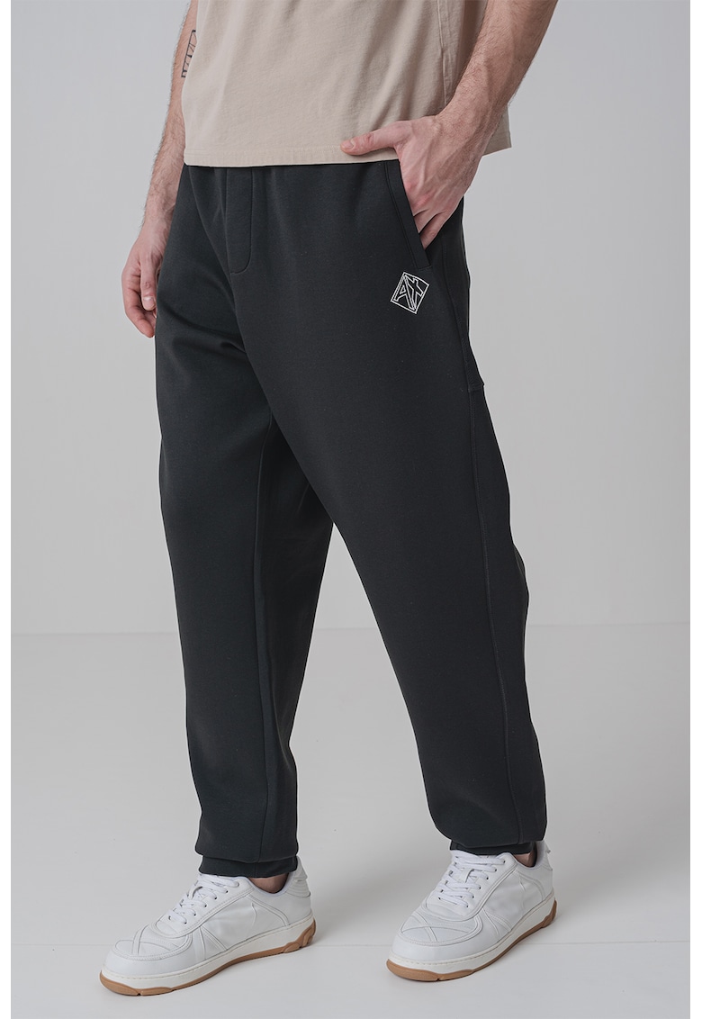 Спортен панталон с връзка ARMANI EXCHANGE