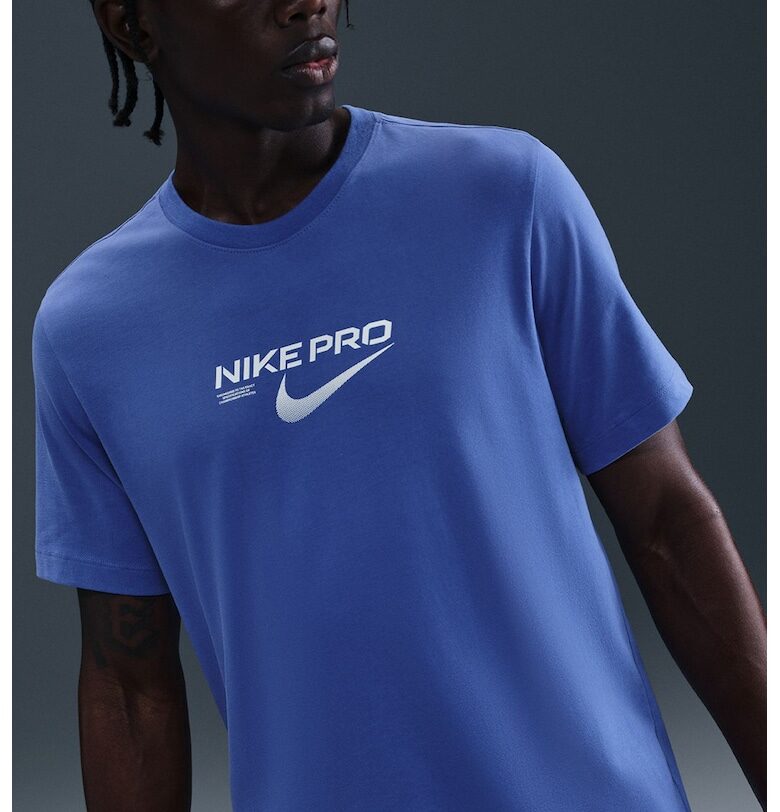 Спортна тениска с Dri-FIT Nike