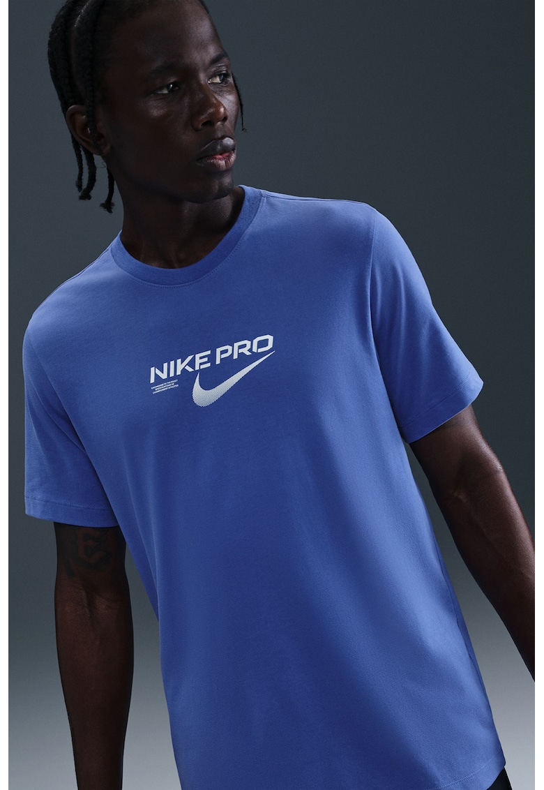 Спортна тениска с Dri-FIT Nike