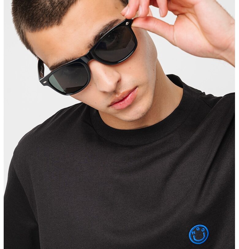 Стандартна тениска Niley с овално деколте HUGO