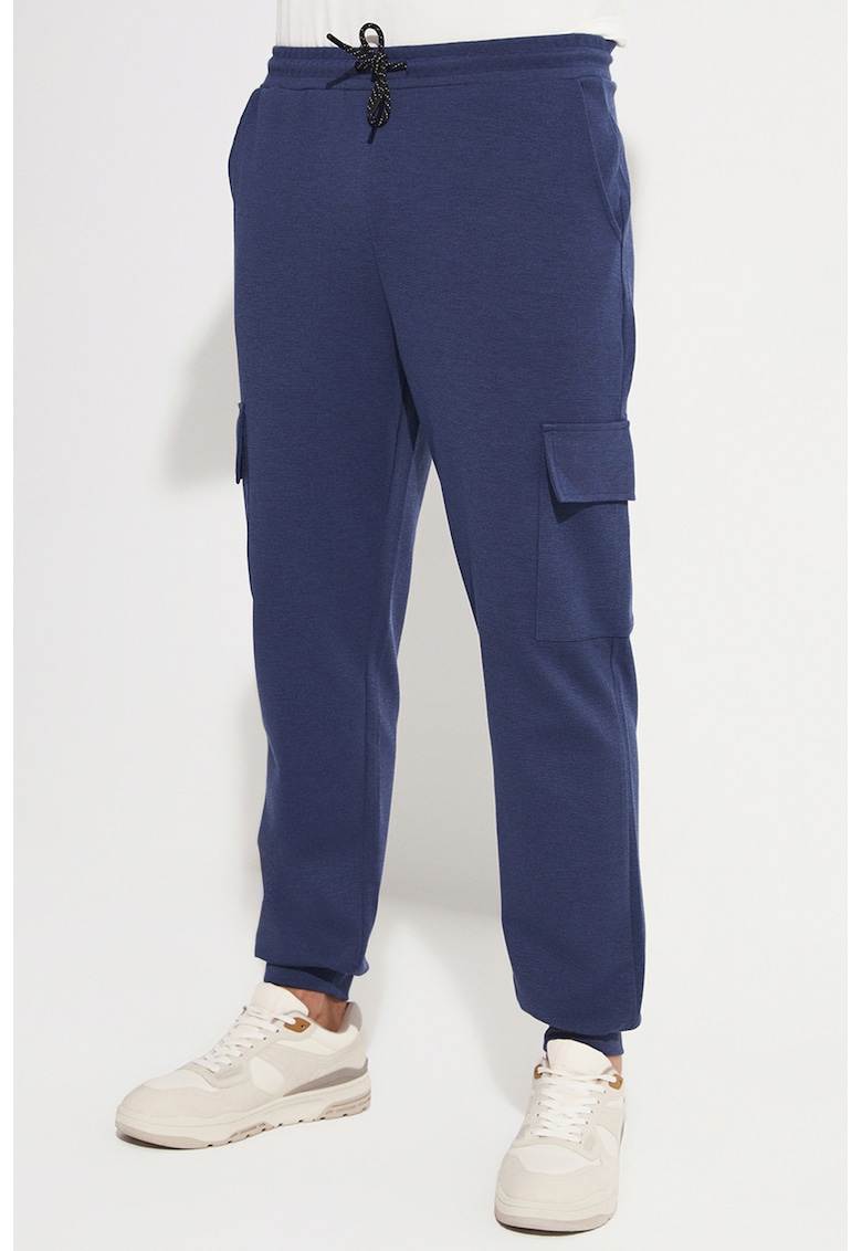 Стеснен панталон June