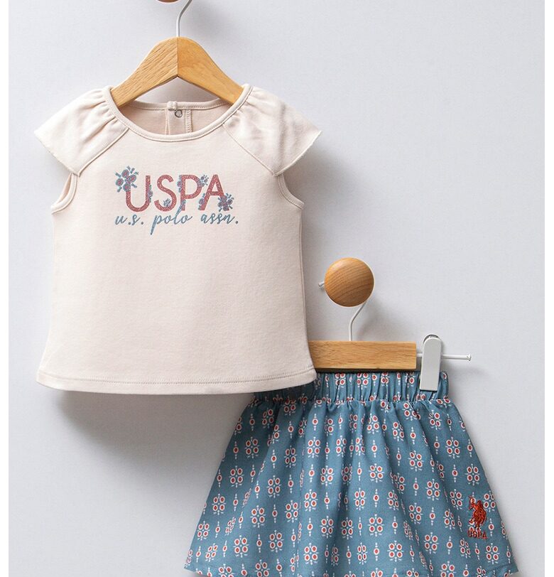 Тениска и пола с графика US Polo Assn