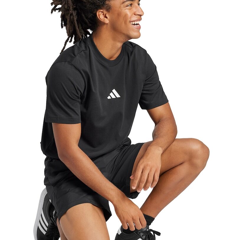Тениска от памук с бродирано лого adidas Sportswear