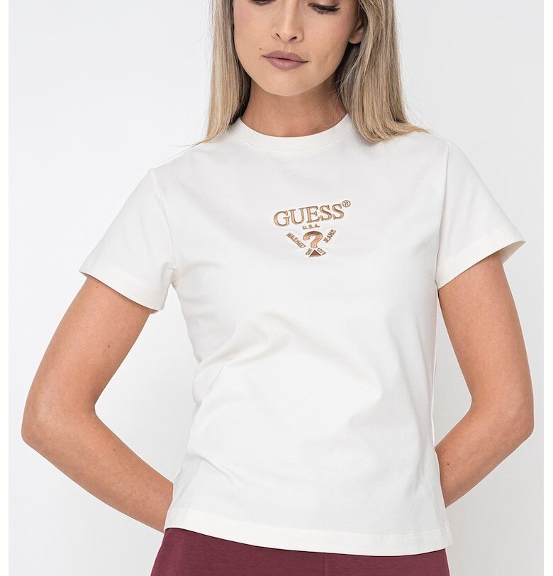 Тениска с бродирано лого GUESS