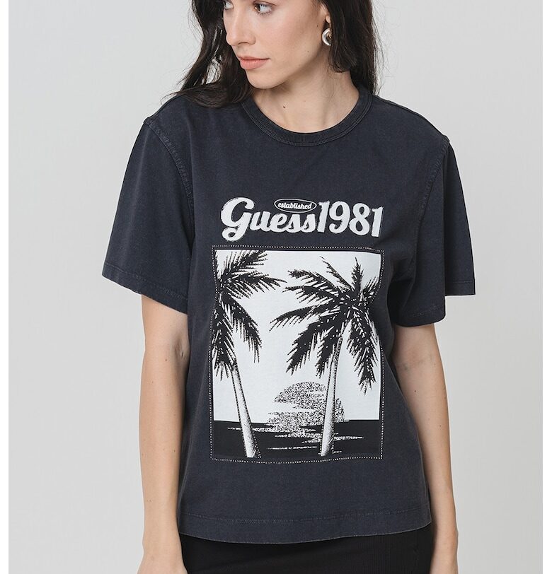 Тениска с графика GUESS