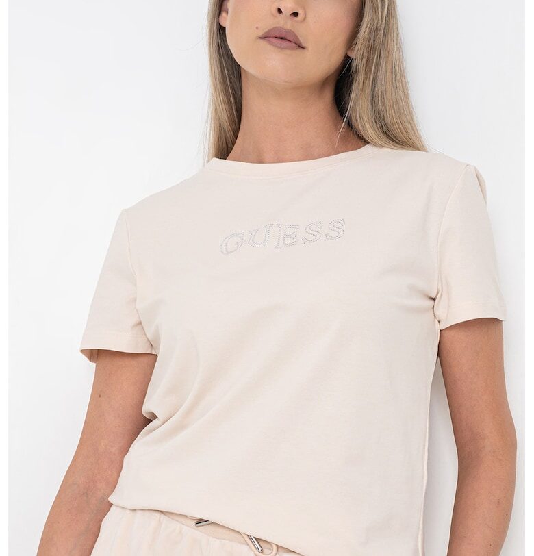 Тениска с декоративни камъни GUESS