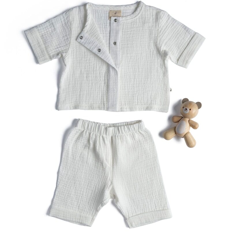 Тениска с капси и панталон Naeve