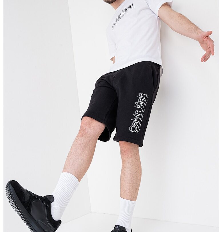 Тениска с лого CALVIN KLEIN