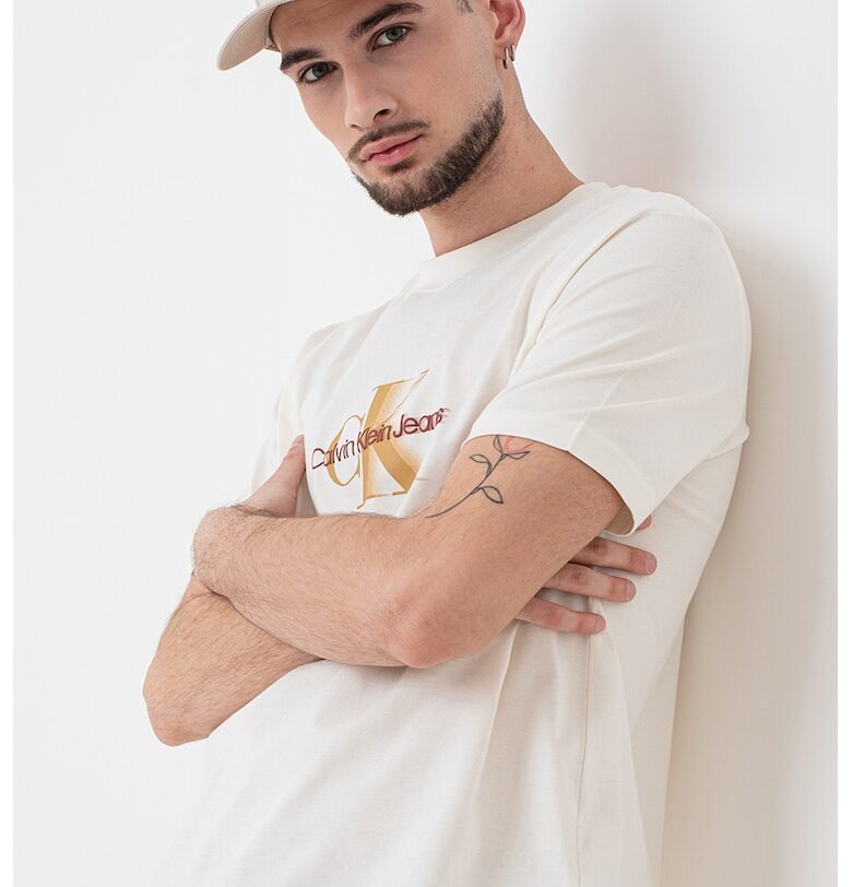 Тениска с лого CALVIN KLEIN JEANS