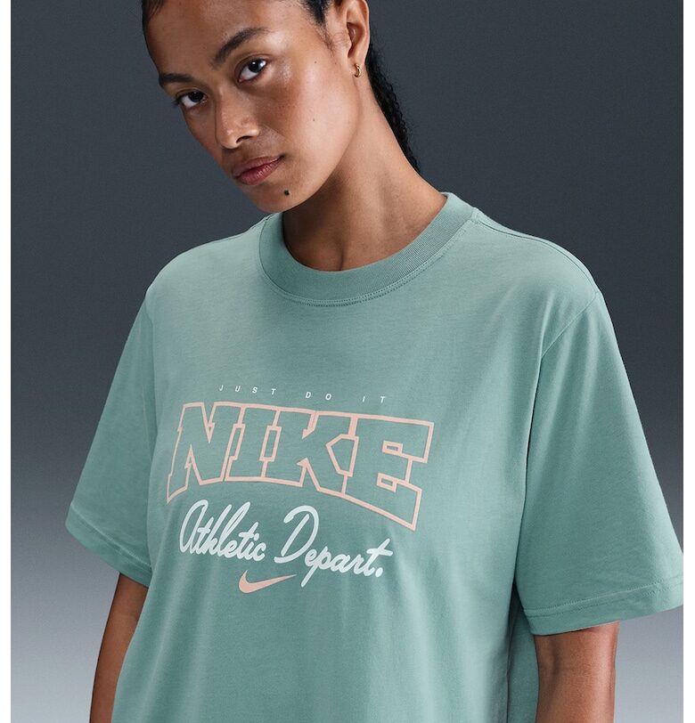 Тениска с лого Nike